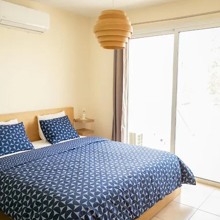 Nissi Elena -sunshine Apartment