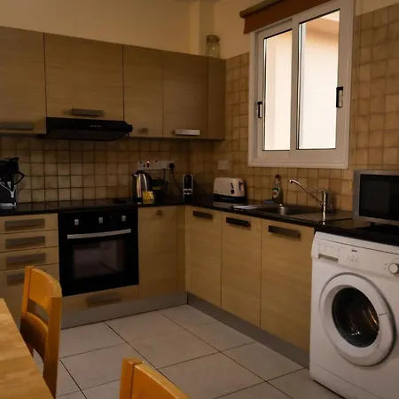 Nissi Elena -sunshine Apartment *