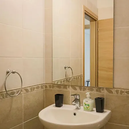 Nissi Elena -sunshine * Ajia Napa