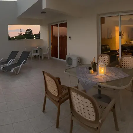 Nissi Elena -sunshine Ajia Napa