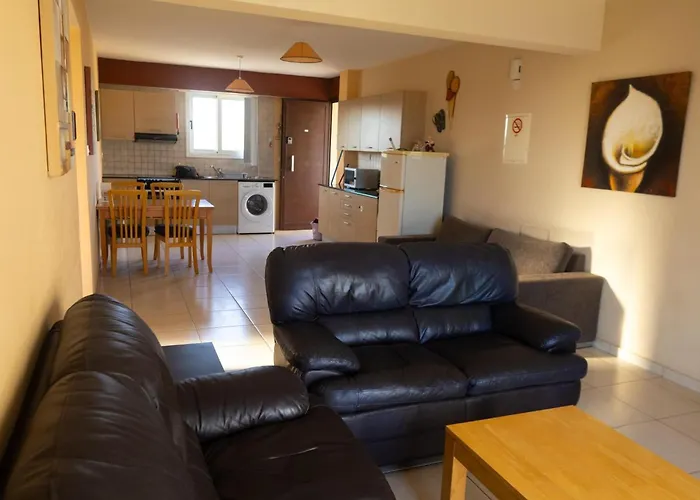 Nissi Elena -sunshine Ayia Napa